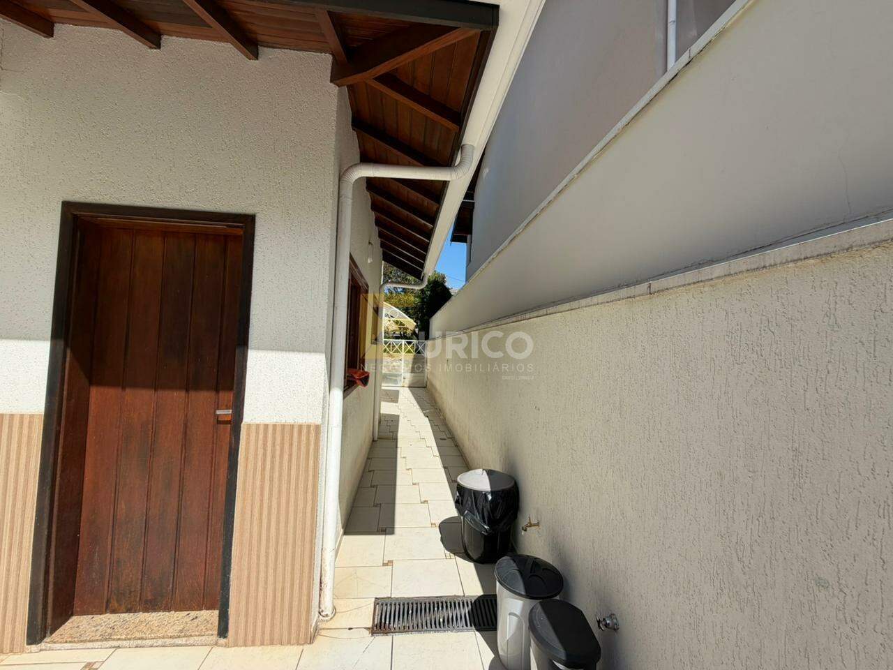 Casa em condomínio à venda no Condomínio Vivenda das Quaresmeiras em Valinhos/SP: