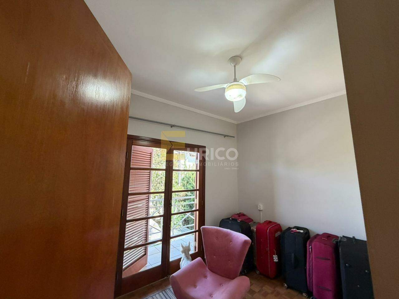 Casa em condomínio à venda no Condomínio Vivenda das Quaresmeiras em Valinhos/SP: