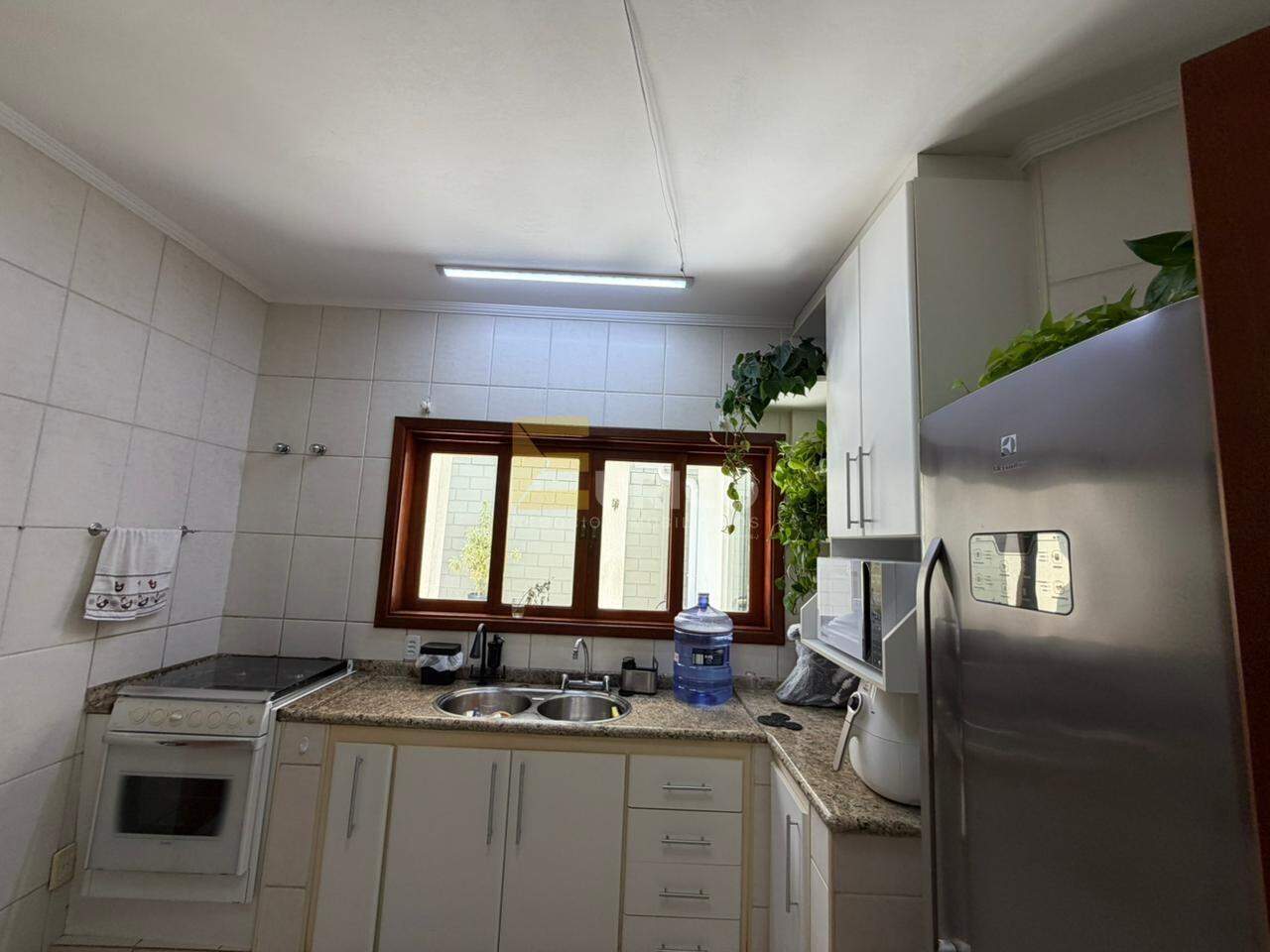 Casa em condomínio à venda no Condomínio Vivenda das Quaresmeiras em Valinhos/SP: