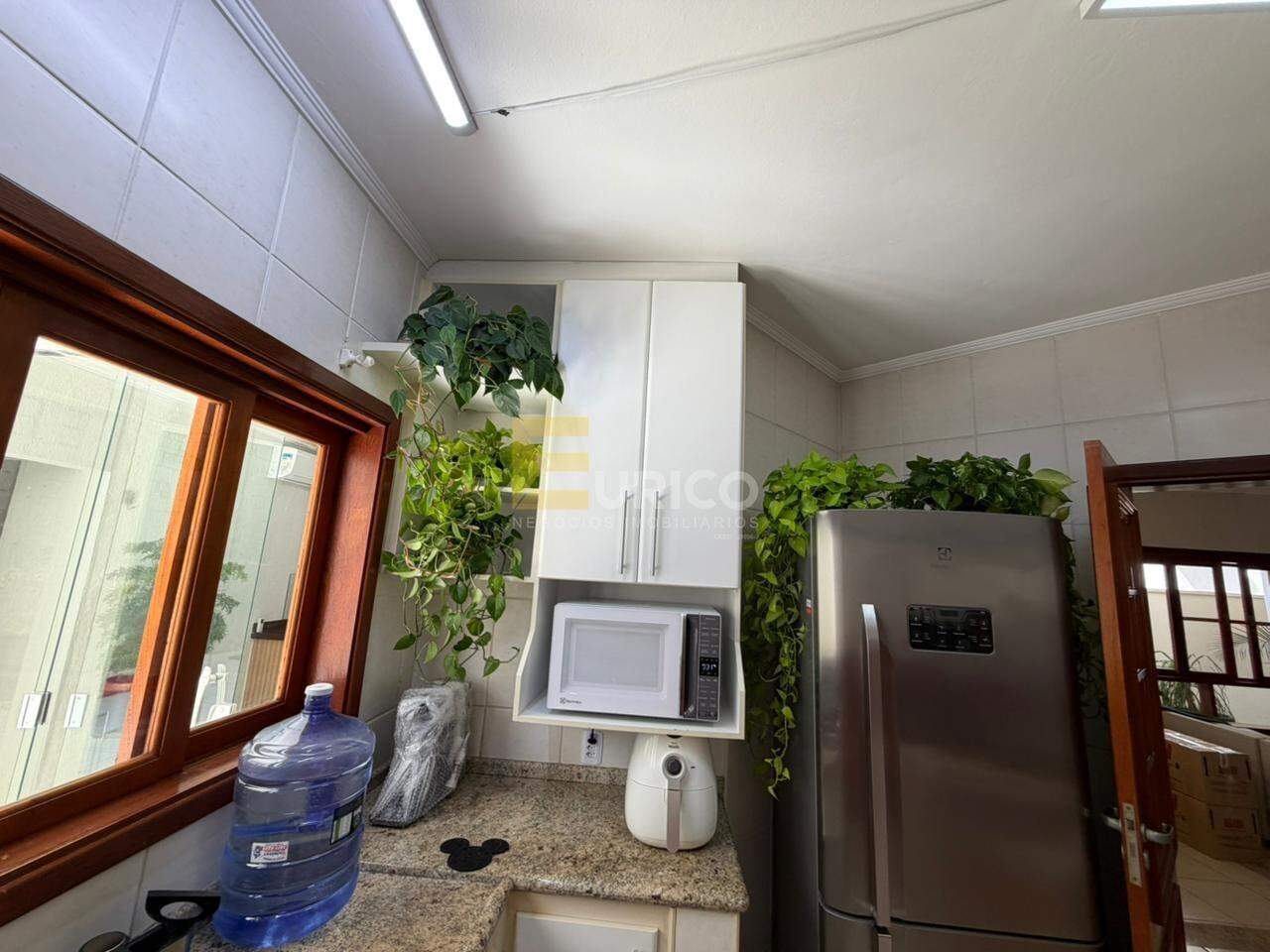 Casa em condomínio à venda no Condomínio Vivenda das Quaresmeiras em Valinhos/SP: