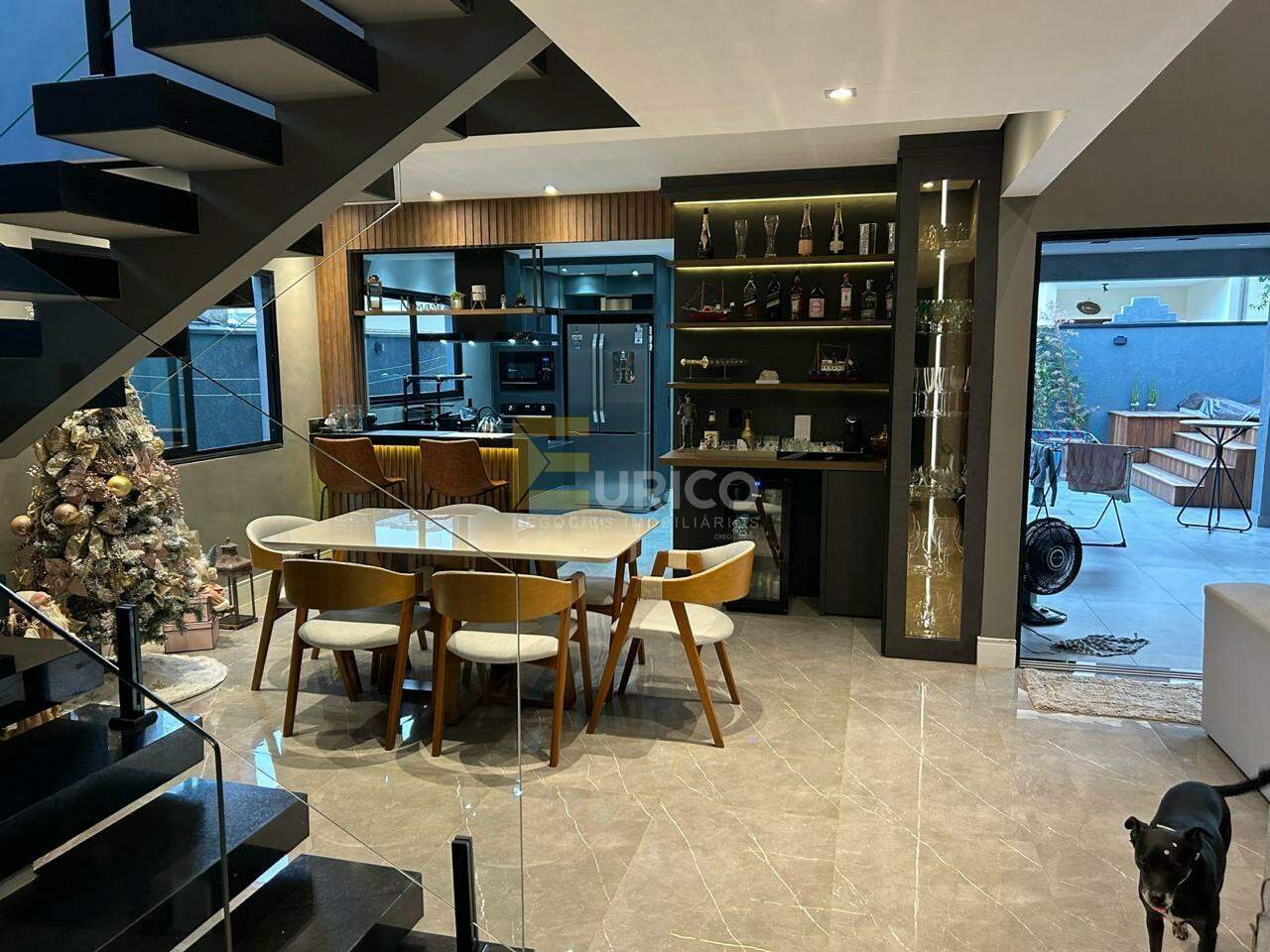 Casa em condomínio à venda no Condomínio Vivenda das Quaresmeiras em Valinhos/SP: 