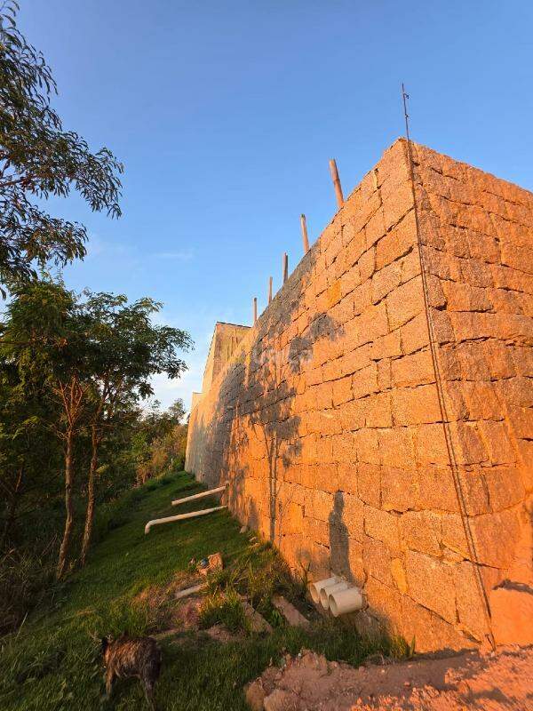 Terreno à venda no Residencial Jatobás em Louveira/SP: 