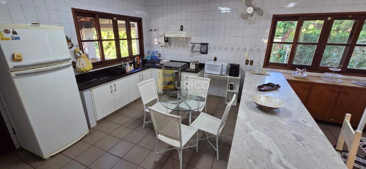 Casa em condomínio à venda no Condomínio Estância Marambaia em Vinhedo/SP: 