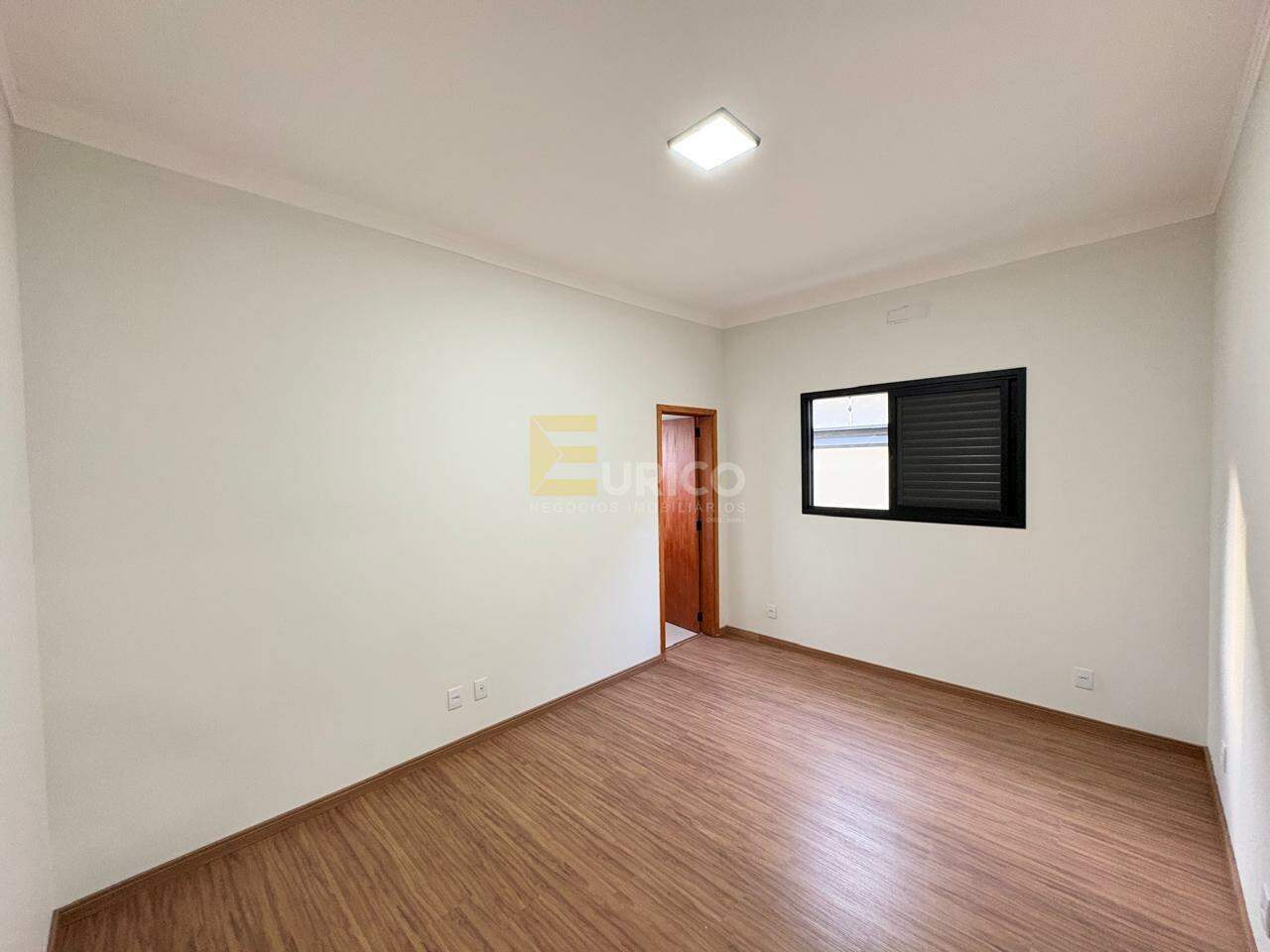 Casa à venda no Bosque em Vinhedo/SP: suíte