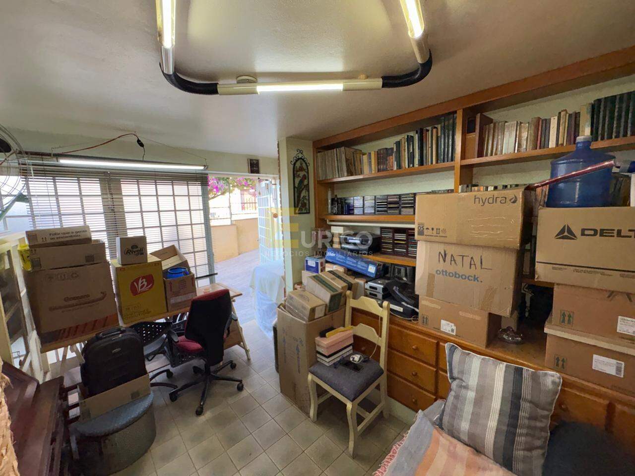 Casa à venda no Centro em Vinhedo/SP: GARAGEM