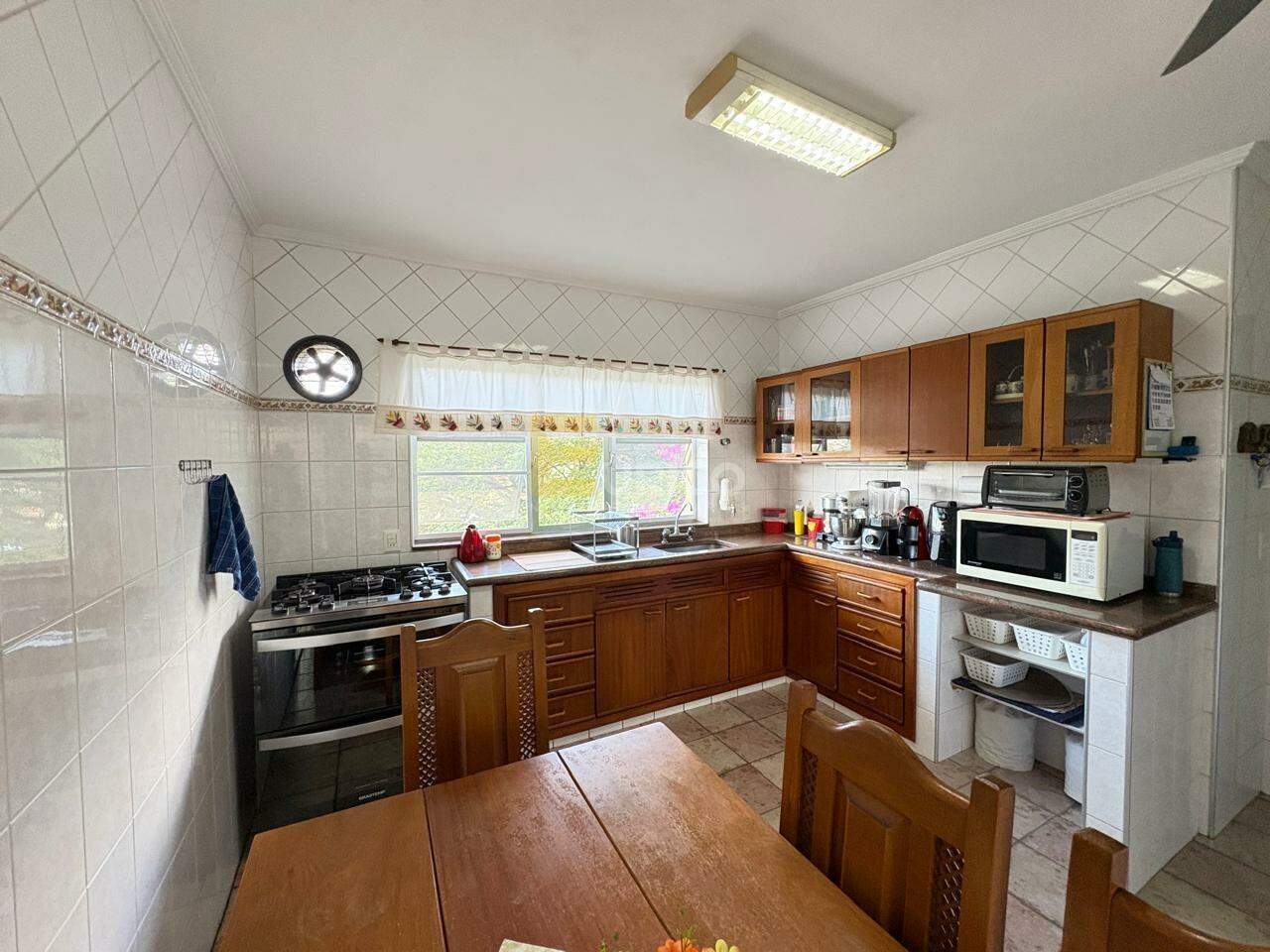 Casa à venda no Centro em Vinhedo/SP: COZINHA