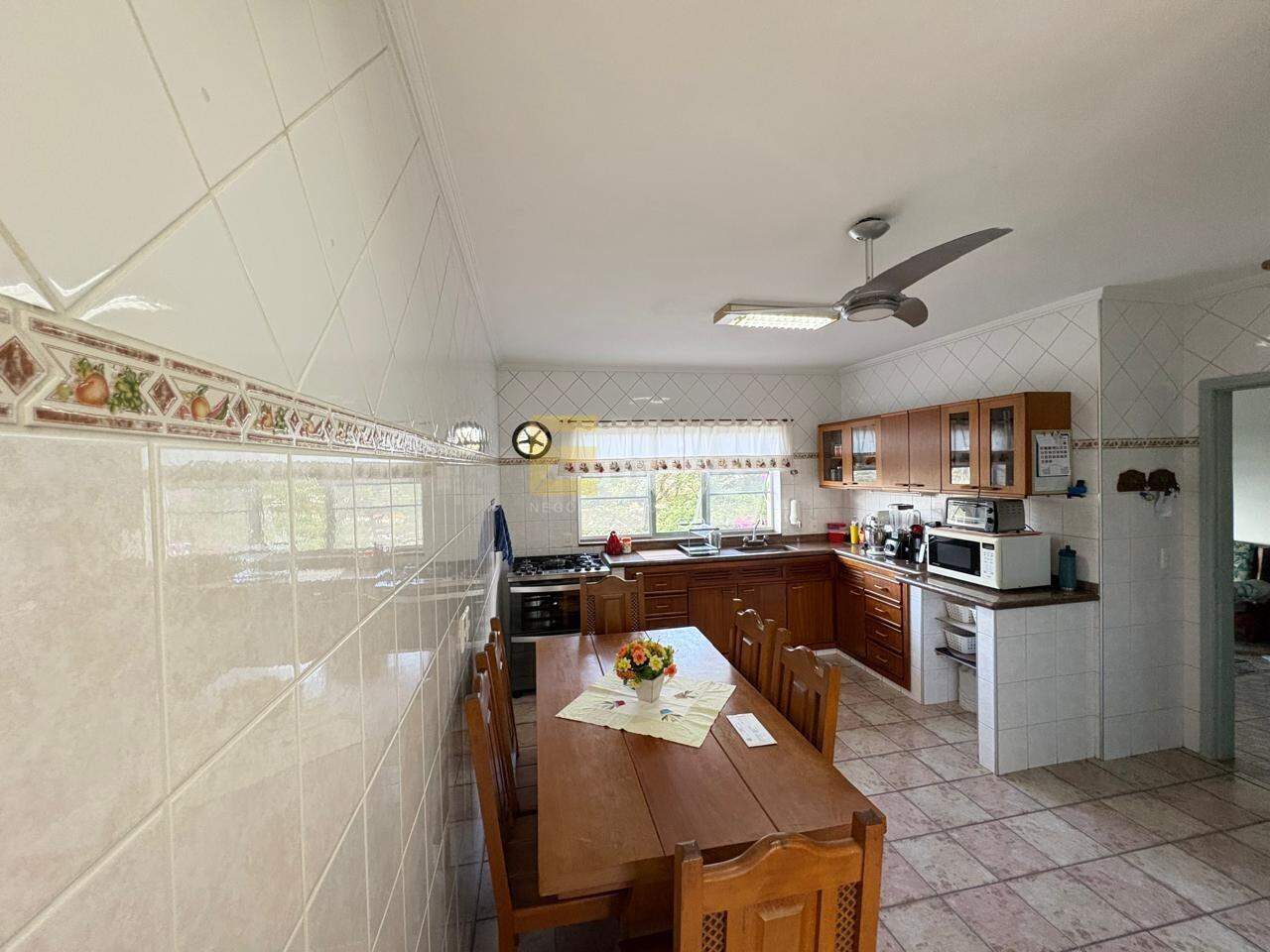 Casa à venda no Centro em Vinhedo/SP: COZINHA