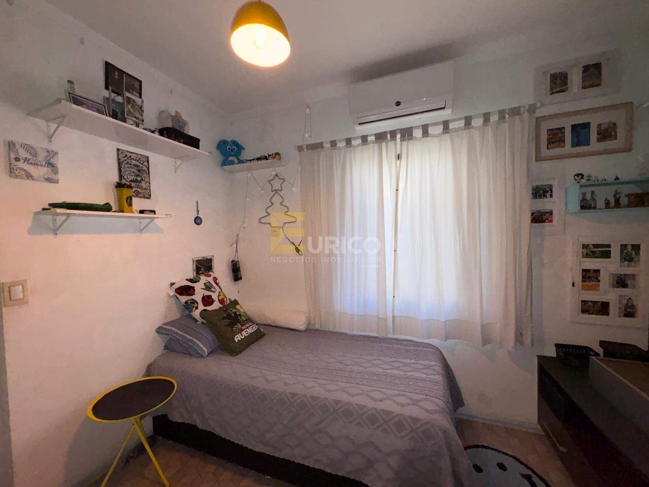 Casa à venda no Centro em Vinhedo/SP: QUARTO 1
