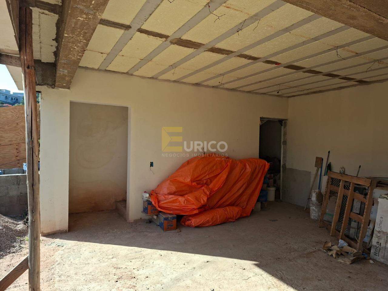 Casa em condomínio à venda no Condomínio Reserva Jatobás em Louveira/SP: 