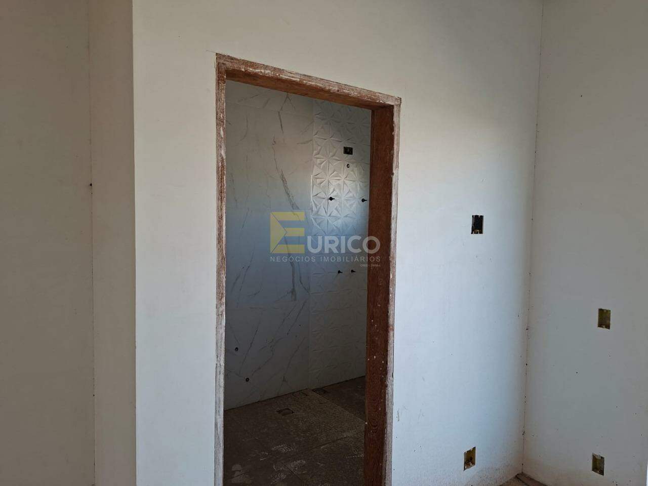 Casa em condomínio à venda no Condomínio Reserva Jatobás em Louveira/SP: 
