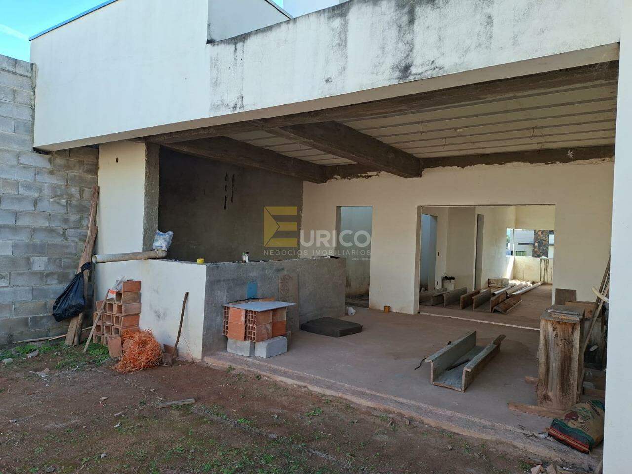 Casa em condomínio à venda no Condomínio Reserva Jatobás em Louveira/SP: 
