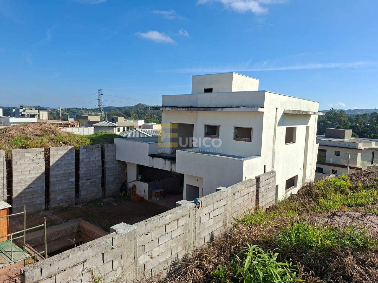 Casa em condomínio à venda no Condomínio Reserva Jatobás em Louveira/SP: 