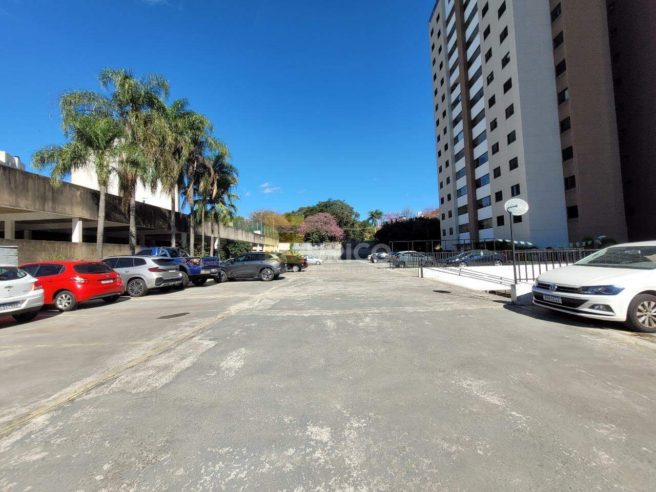 Apartamento à venda no Condomínio Residencial Chiari em Valinhos/SP: