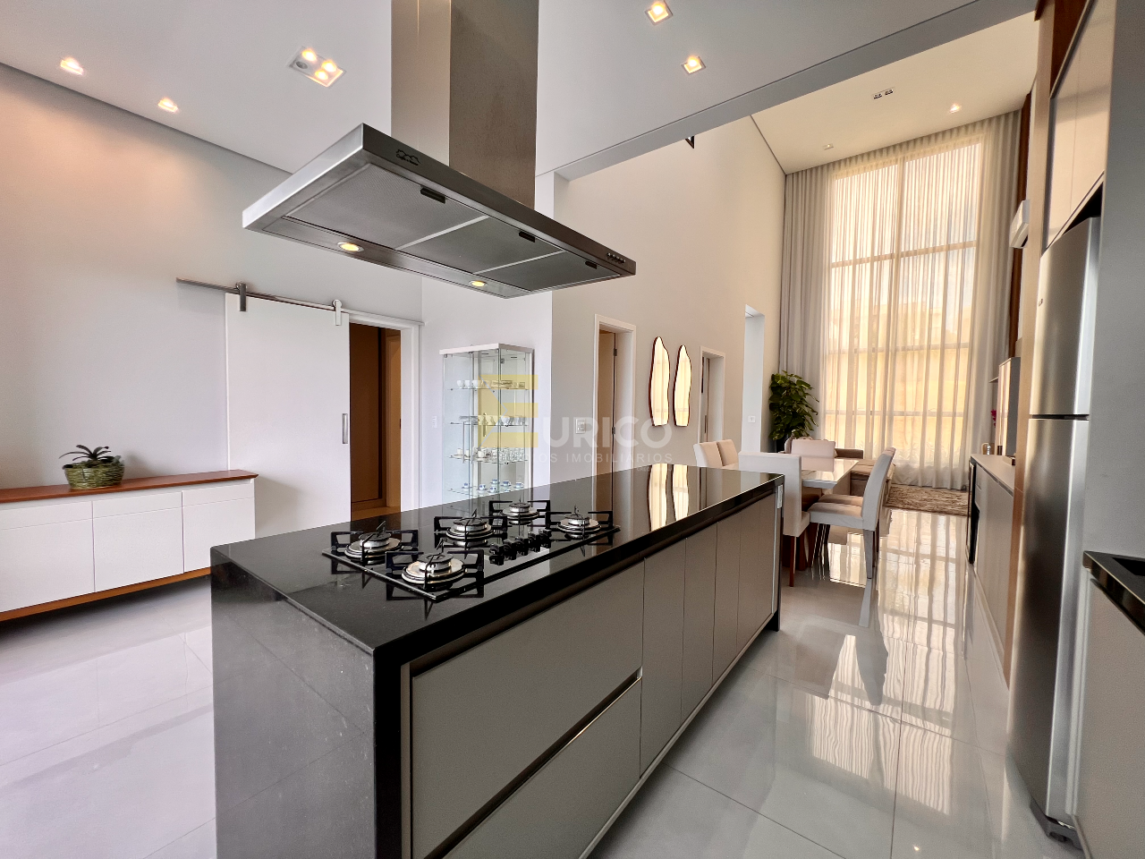 Casa em condomínio à venda no Condomínio Residencial Mont’Alcino em Valinhos/SP: