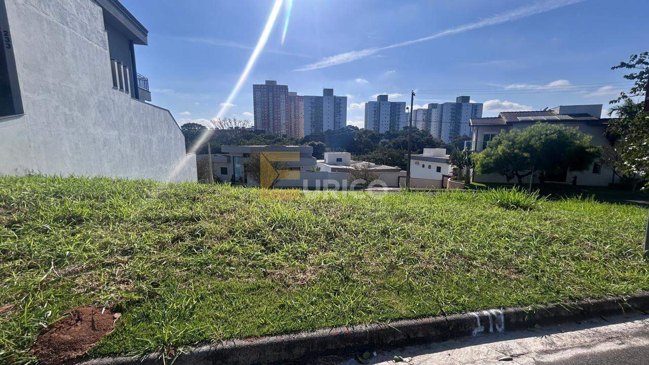 Terreno em Condomínio à venda no Condomínio Terras de Genova em Jundiaí/SP: 