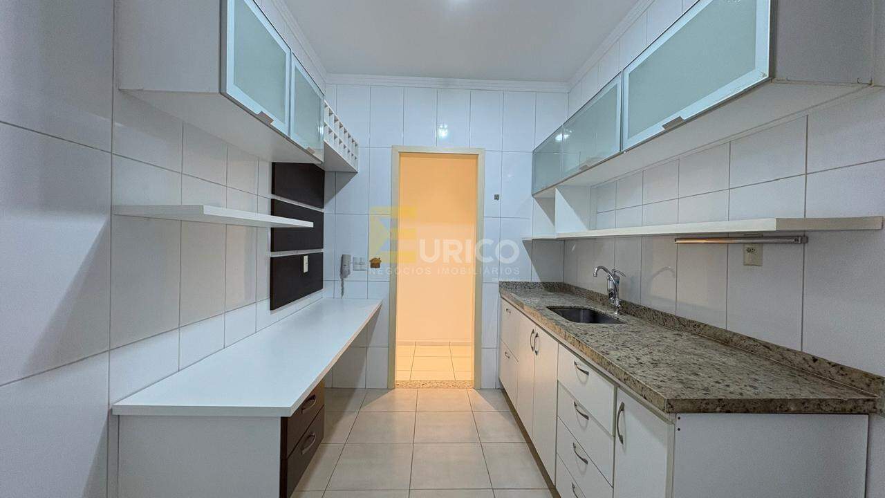 Apartamento para aluguel no Condomínio Residencial das Oliveiras em Vinhedo/SP: COZINHA