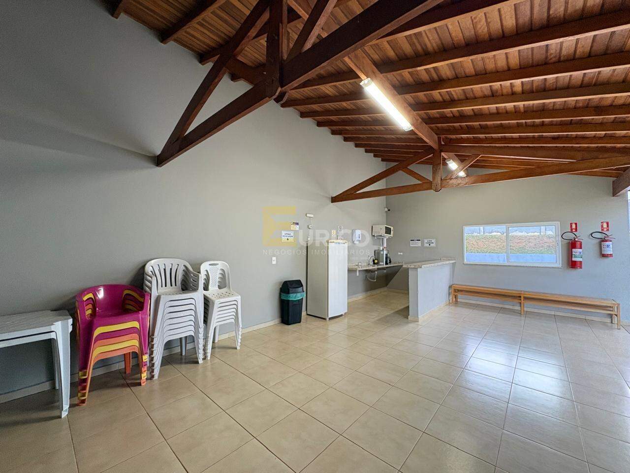 Apartamento para aluguel no Condomínio Residencial das Oliveiras em Vinhedo/SP: ESPAÇO P/ FESTA