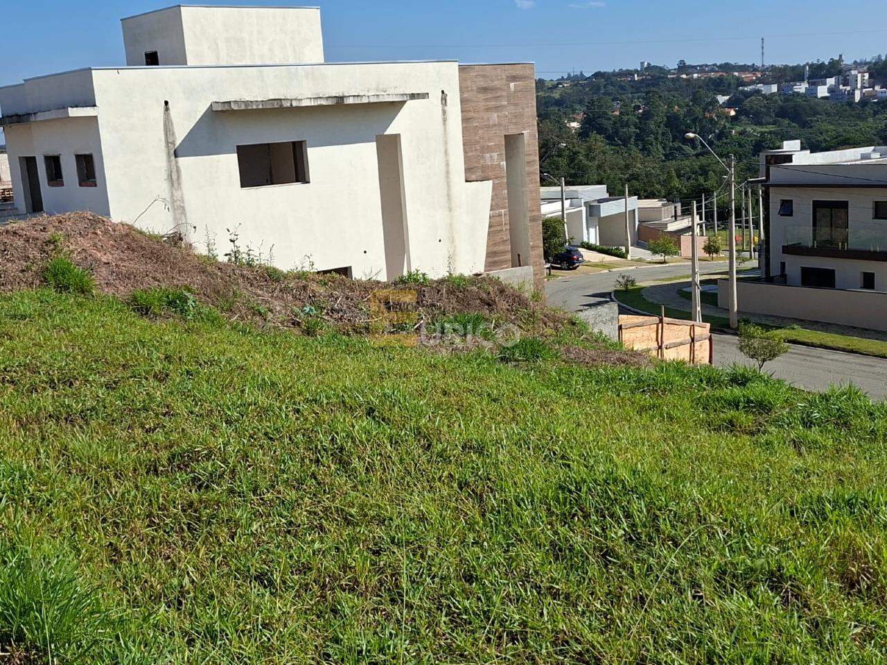 Terreno em Condomínio à venda no Condomínio Reserva Jatobás em Louveira/SP: