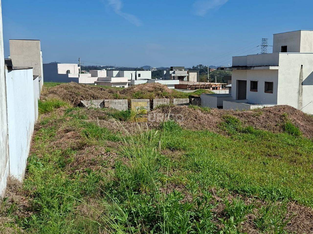 Terreno em Condomínio à venda no Condomínio Reserva Jatobás em Louveira/SP: