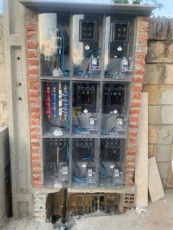Casa para aluguel no Capela em Vinhedo/SP: RELÓGIO DE LUZ INDIVIDUALIZADO