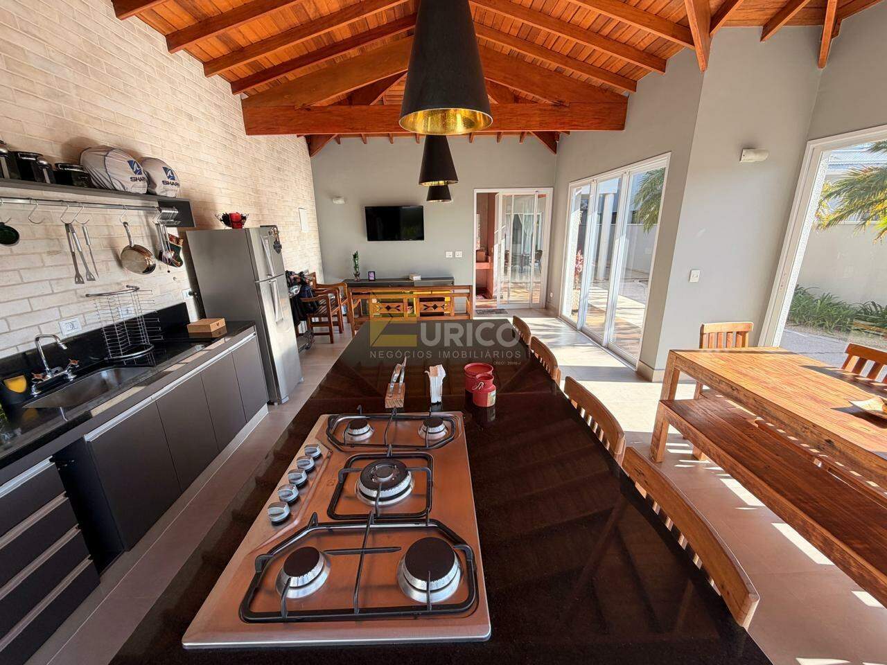 Casa em condomínio à venda no Condomínio Reserva dos Vinhedos em Louveira/SP: 