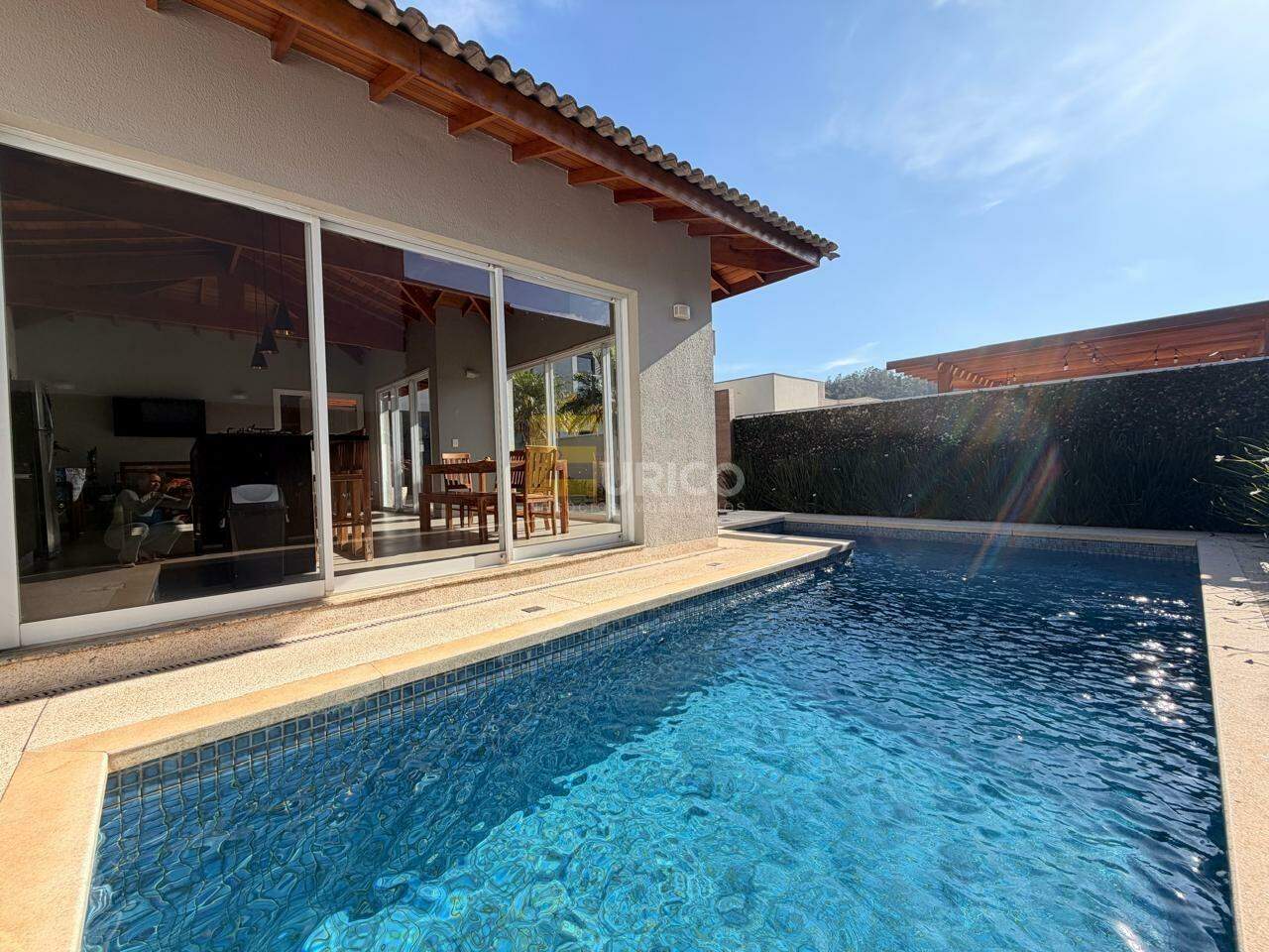 Casa em condomínio à venda no Condomínio Reserva dos Vinhedos em Louveira/SP: 