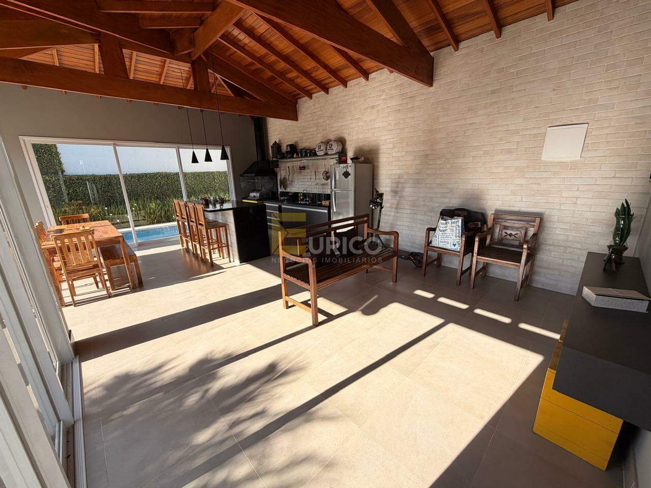 Casa em condomínio à venda no Condomínio Reserva dos Vinhedos em Louveira/SP: 