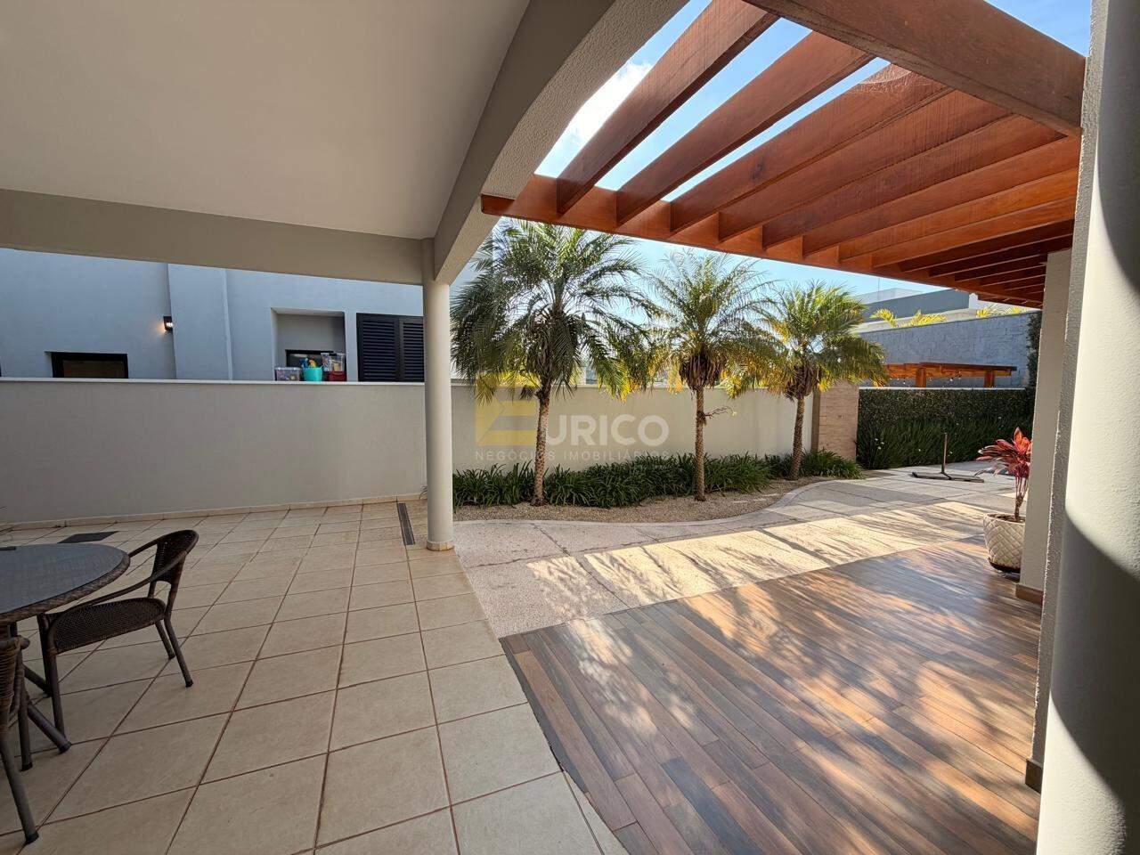 Casa em condomínio à venda no Condomínio Reserva dos Vinhedos em Louveira/SP: 