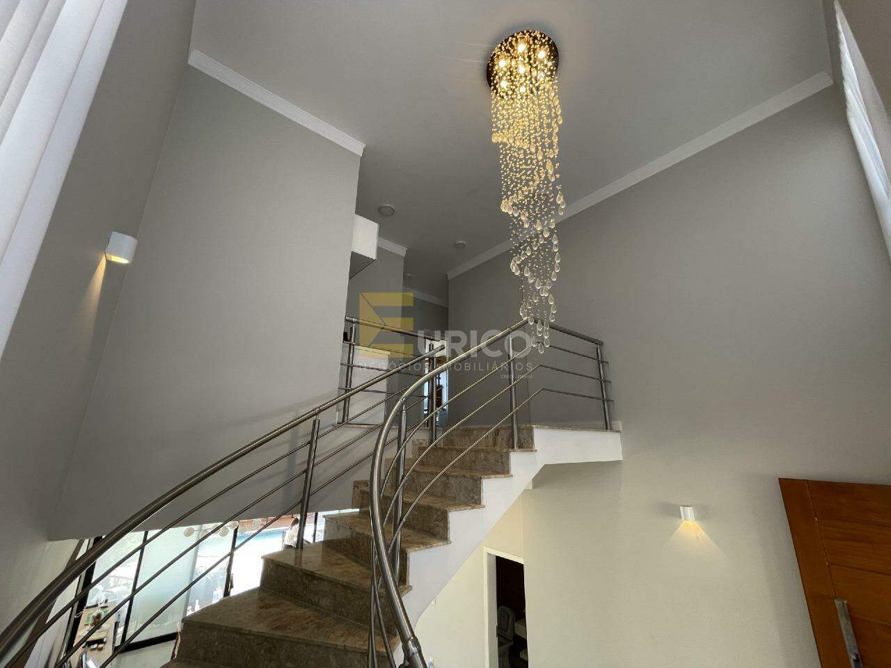 Casa em condomínio à venda no Condomínio Portal do Jequitibá em Valinhos/SP: 