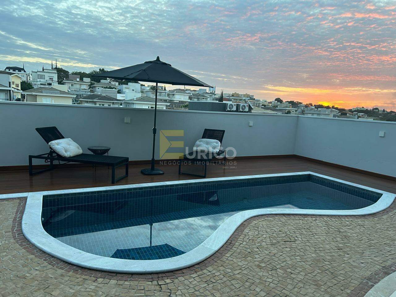 Casa em condomínio à venda no Condomínio Portal do Jequitibá em Valinhos/SP: 