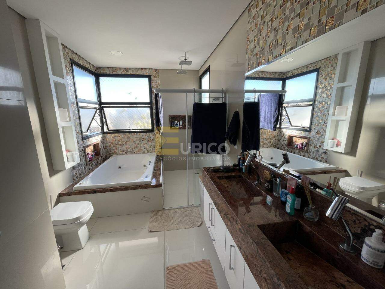 Casa em condomínio à venda no Condomínio Portal do Jequitibá em Valinhos/SP: 