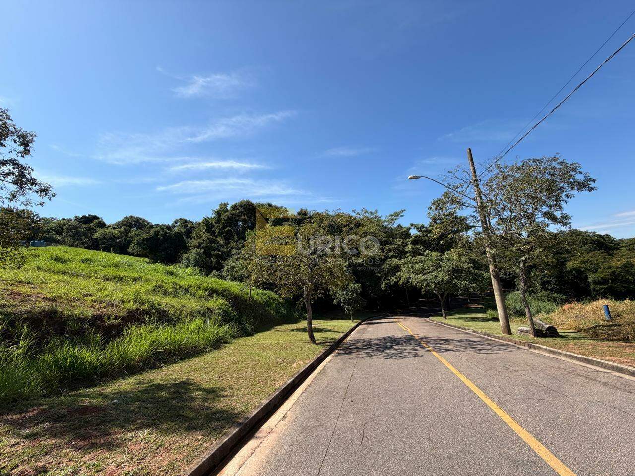 Terreno em Condomínio à venda no Condomínio Residencial Jardim Primavera em Louveira/SP: 