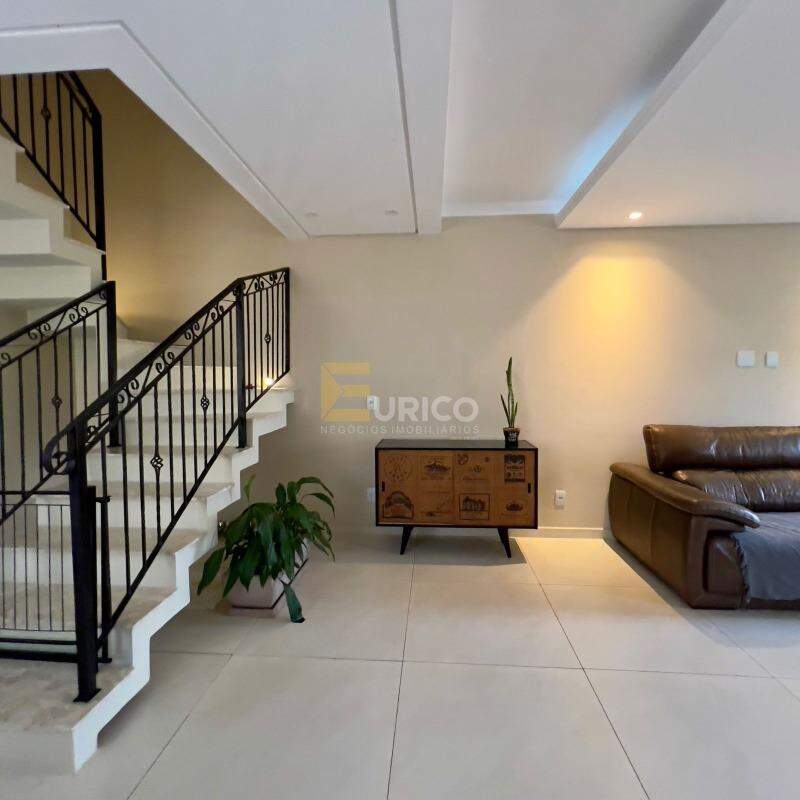 Casa em condomínio à venda no Jardim Carolina em Jundiaí/SP: