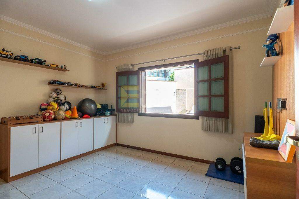 Casa em condomínio para aluguel no Condomínio Residencial Terras do Caribe em Valinhos/SP: 
