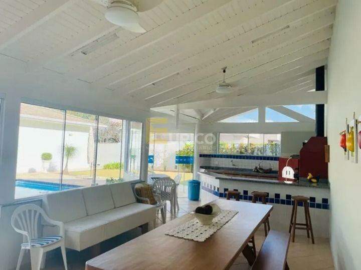 Casa em condomínio à venda no Condomínio Vale do Itamaracá em Valinhos/SP: