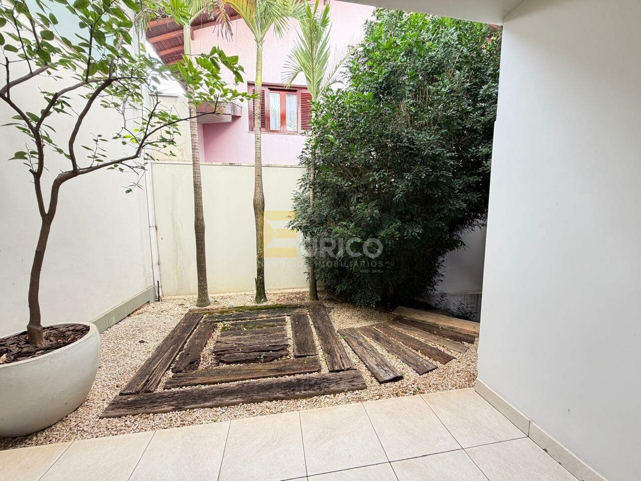 Casa em condomínio à venda no Condomínio Bosque de Grevílea em Vinhedo/SP: 
