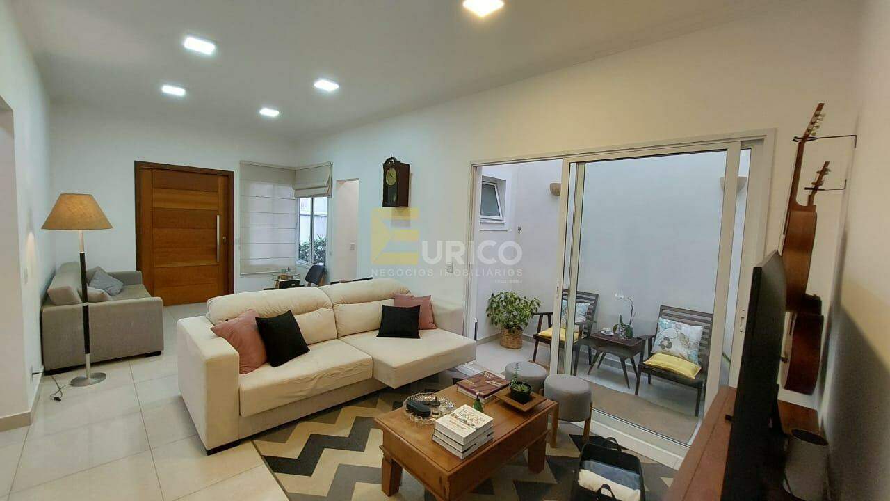 Casa à venda no Pinheirinho em Vinhedo/SP: