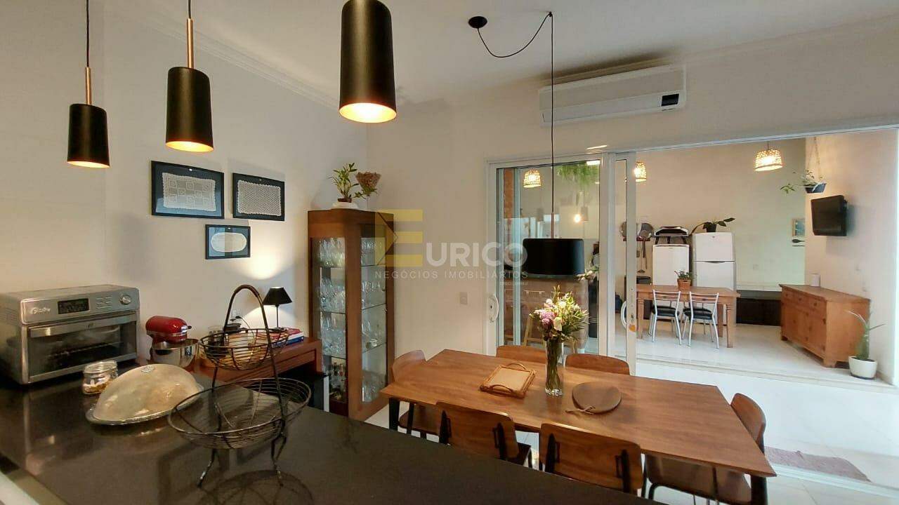 Casa à venda no Pinheirinho em Vinhedo/SP: