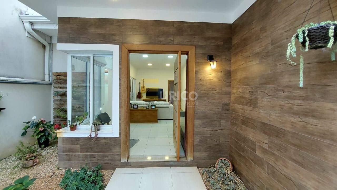 Casa à venda no Pinheirinho em Vinhedo/SP: