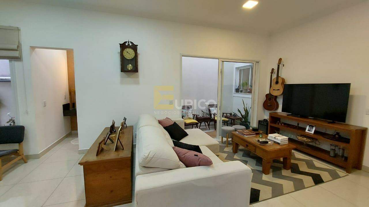 Casa à venda no Pinheirinho em Vinhedo/SP: