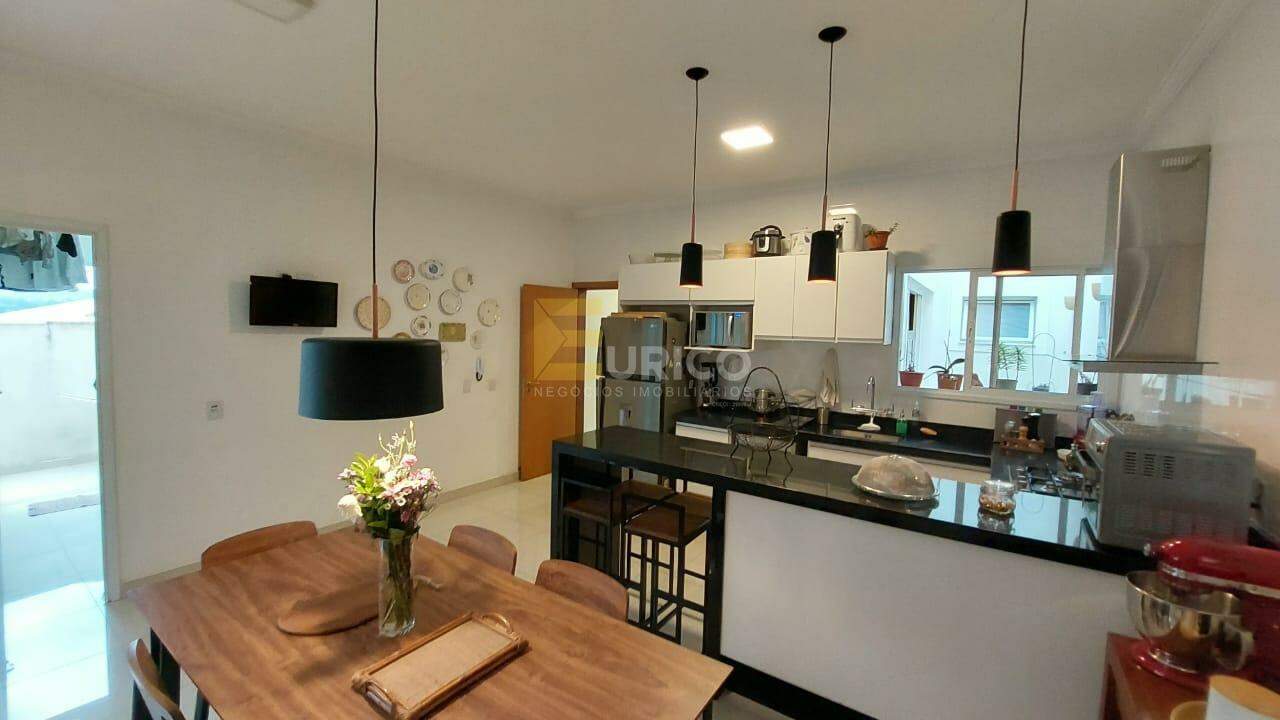 Casa à venda no Pinheirinho em Vinhedo/SP: