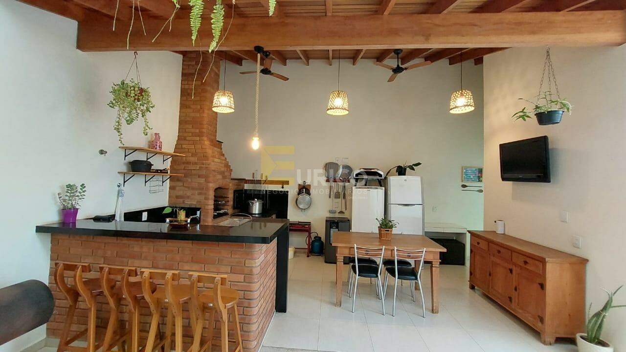 Casa à venda no Pinheirinho em Vinhedo/SP: