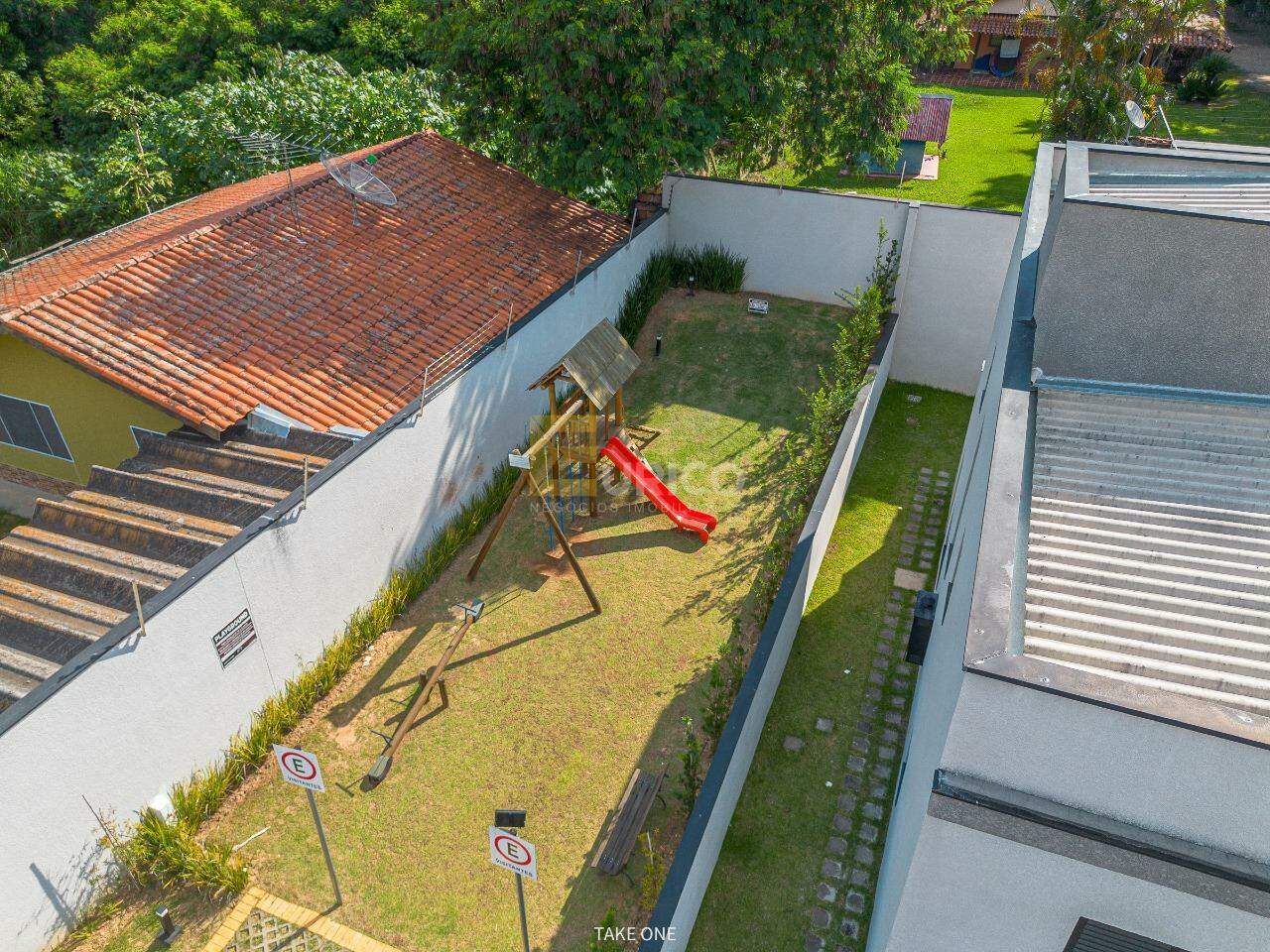 Casa em condomínio à venda no Condomínio Villaggio Maranello em Vinhedo/SP: 
