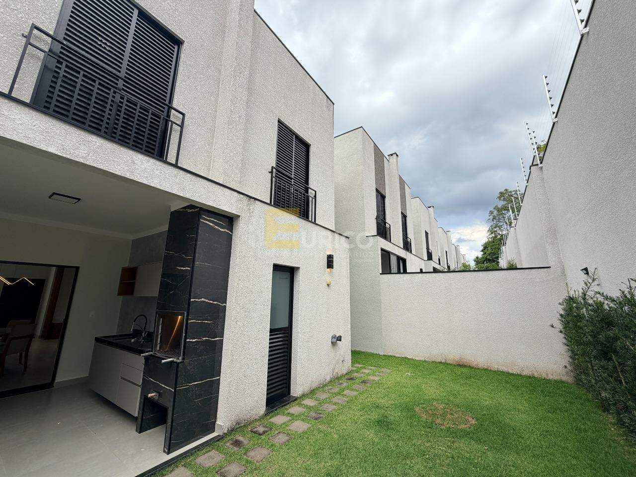 Casa em condomínio à venda no Condomínio Villaggio Maranello em Vinhedo/SP: 