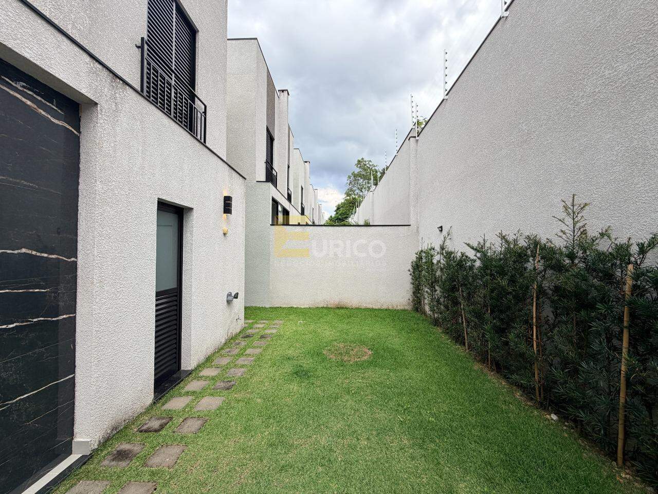 Casa em condomínio à venda no Condomínio Villaggio Maranello em Vinhedo/SP: 