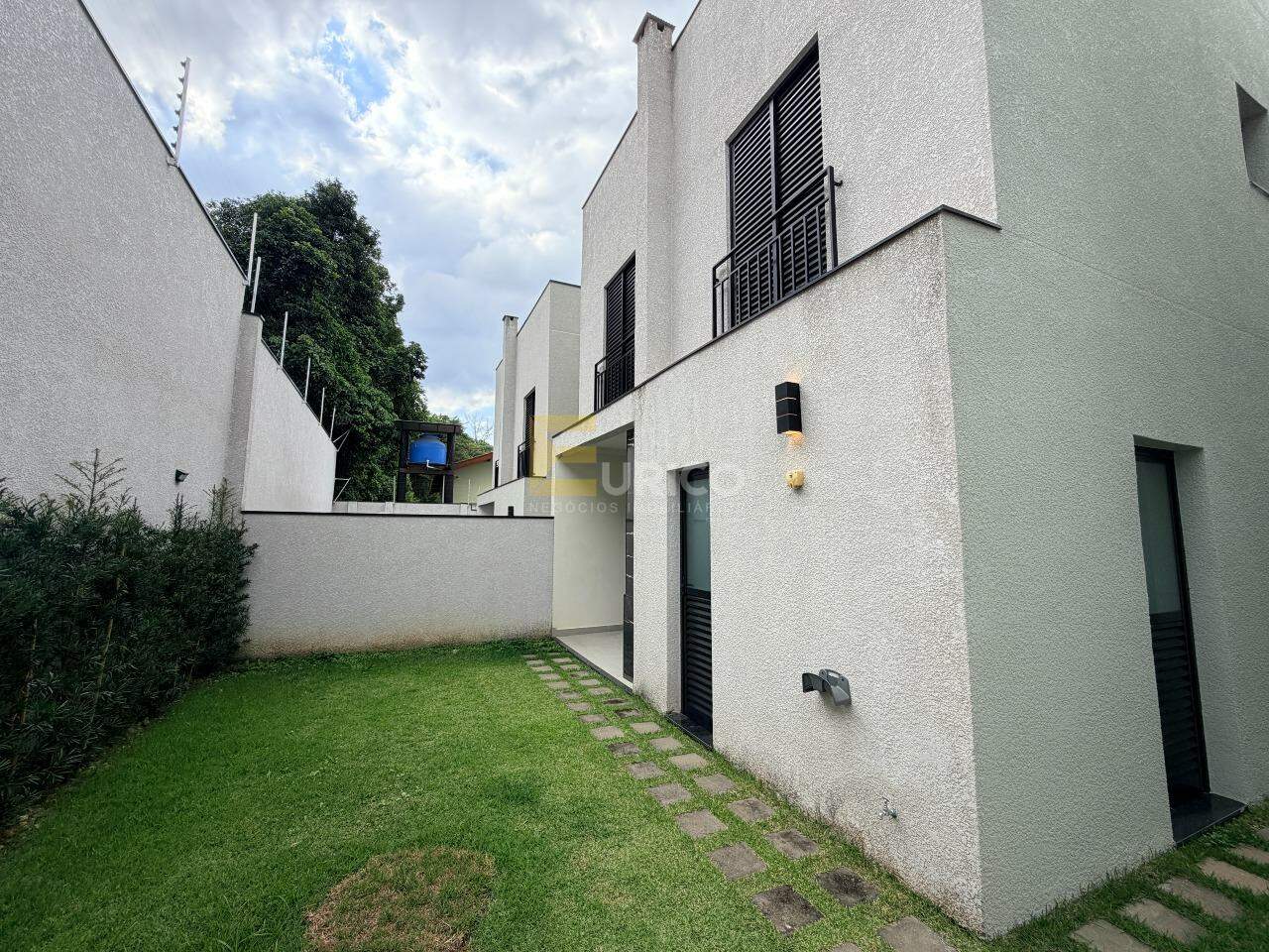 Casa em condomínio à venda no Condomínio Villaggio Maranello em Vinhedo/SP: 