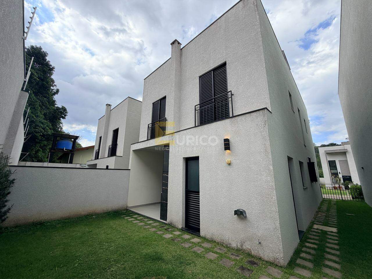 Casa em condomínio à venda no Condomínio Villaggio Maranello em Vinhedo/SP: 