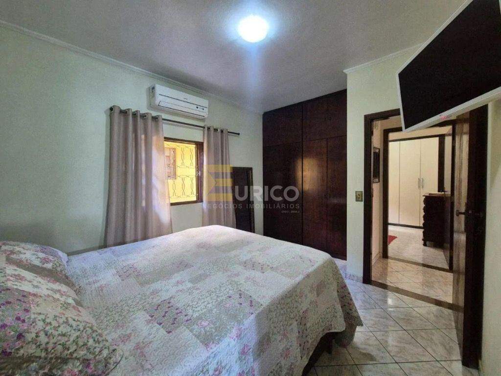 Casa à venda no VILA GENOVEVA em Valinhos/SP: 