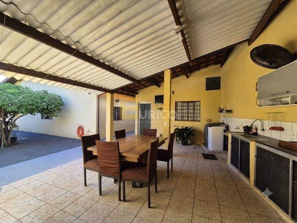 Casa à venda no VILA GENOVEVA em Valinhos/SP: 
