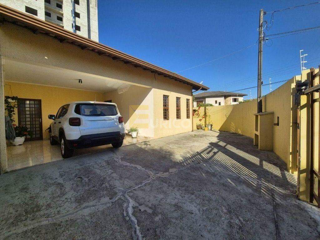 Casa à venda no VILA GENOVEVA em Valinhos/SP: 